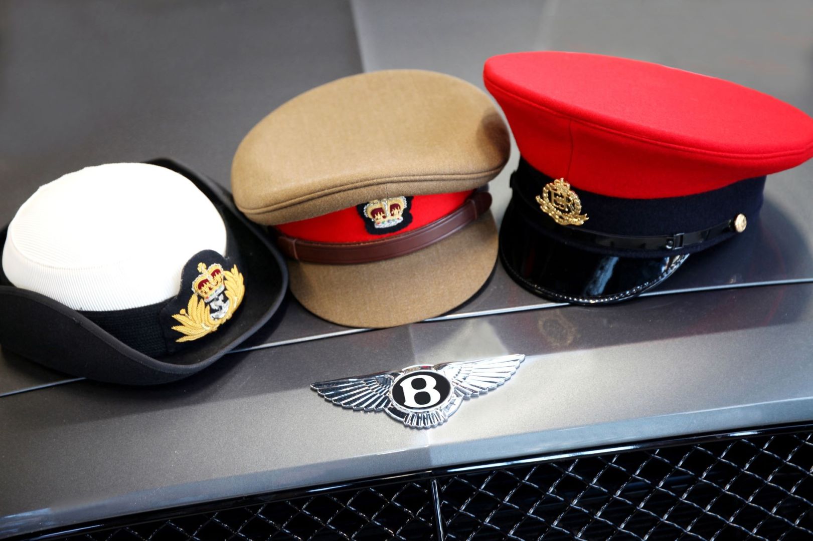 Bentley signe le Pacte des forces armées en témoignage de son engagement continu