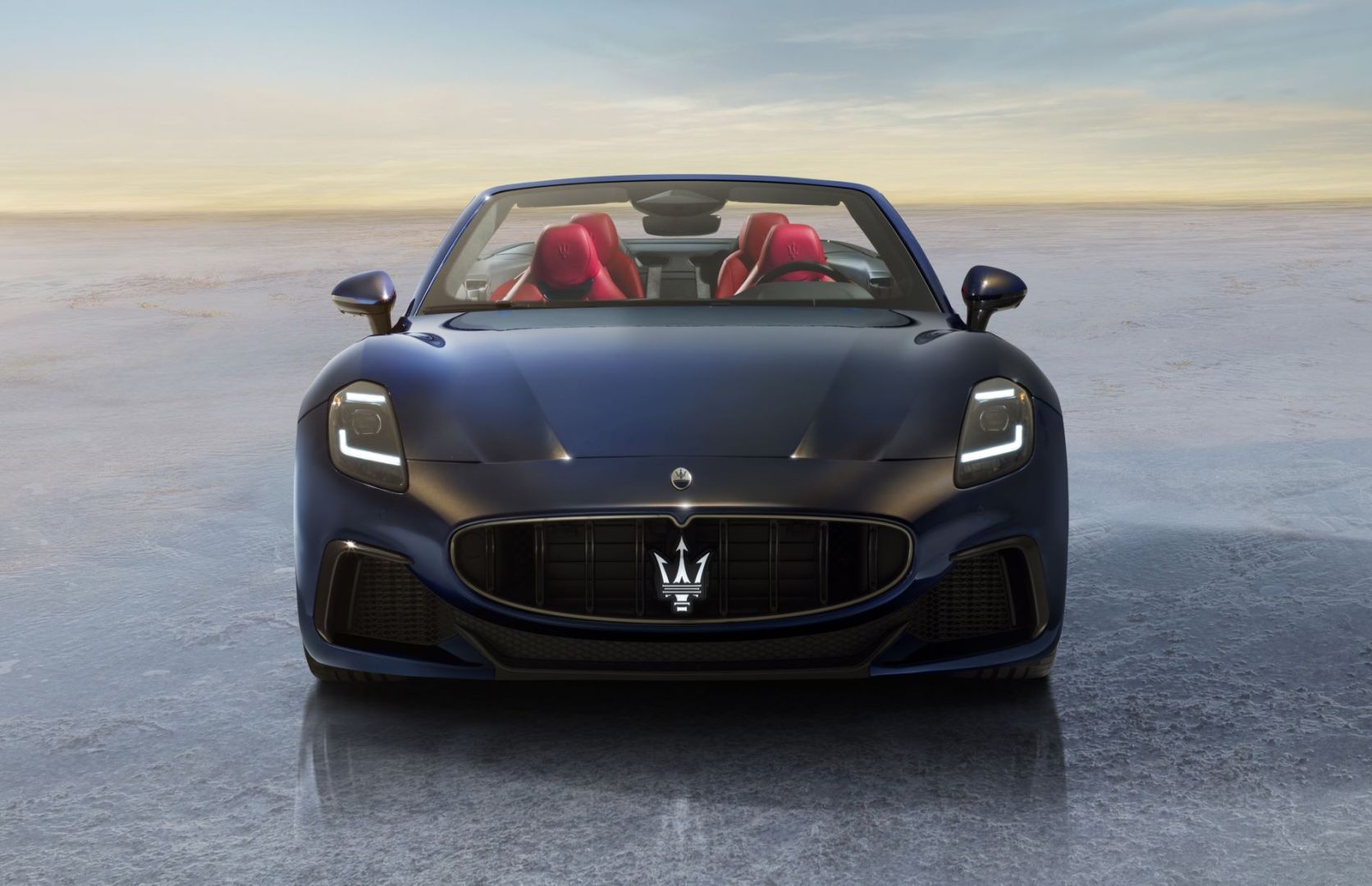 Débuts de la nouvelle Maserati GranCabrio : le Trident Spyder : design emblématique et élégance décapotable