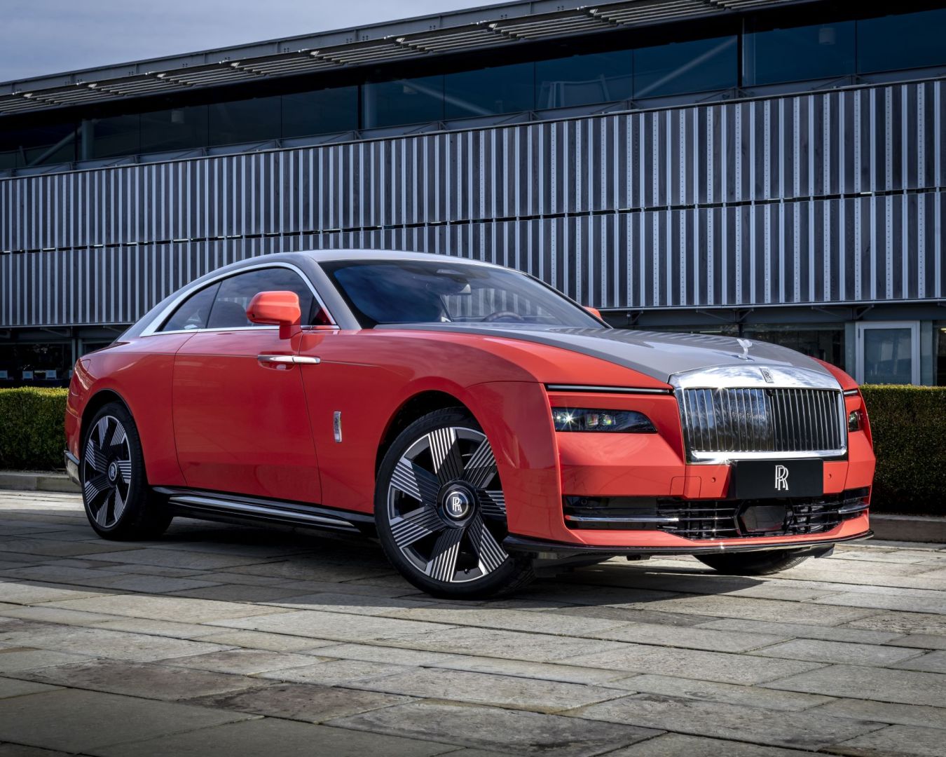Rolls-Royce dévoile les commandes « Spirit of Expression » avant le Salon automobile de Pékin 2024