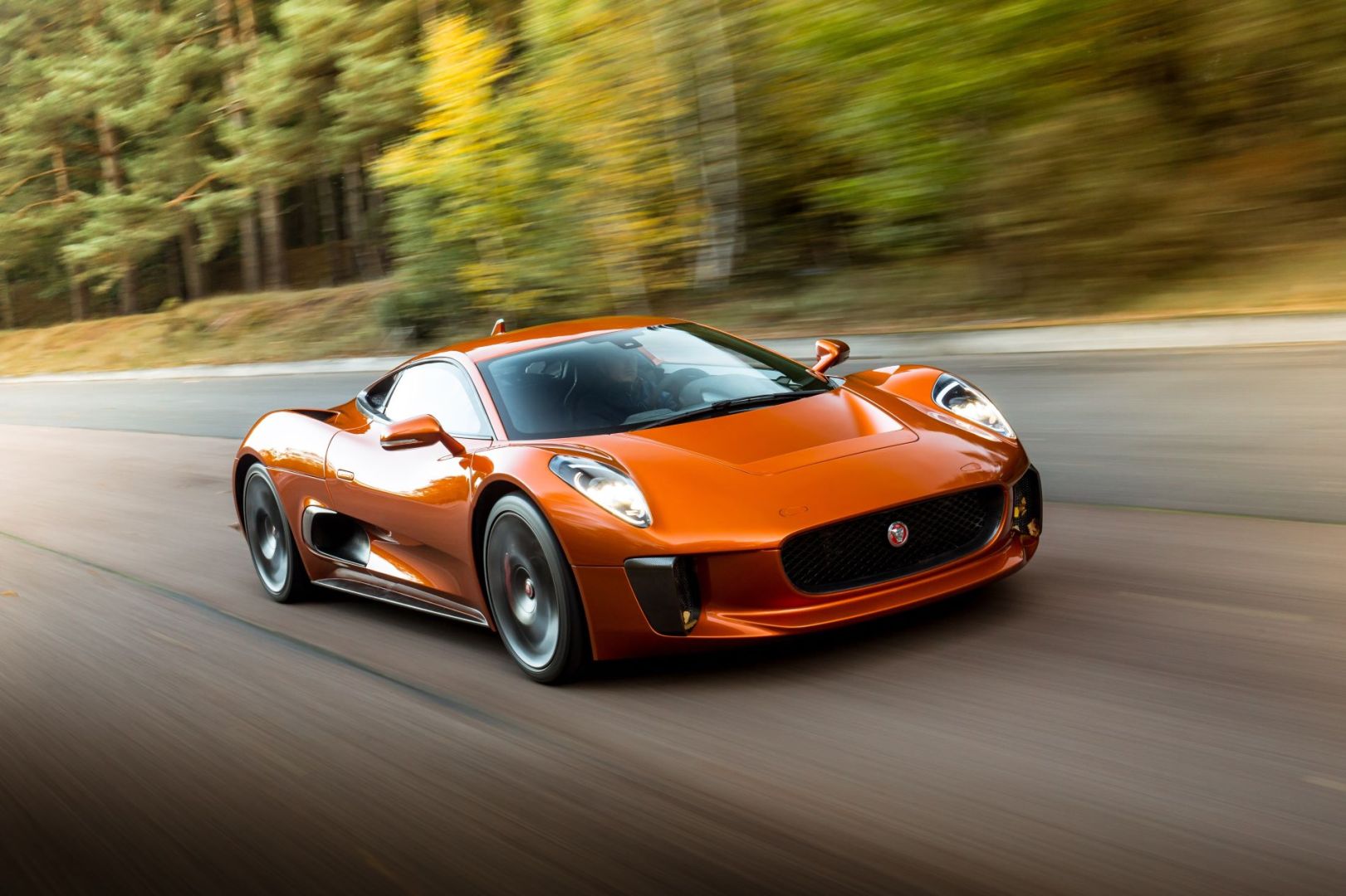 Jaguar C-X75 en tête d'affiche du Concours Hypercar de Londres en juin