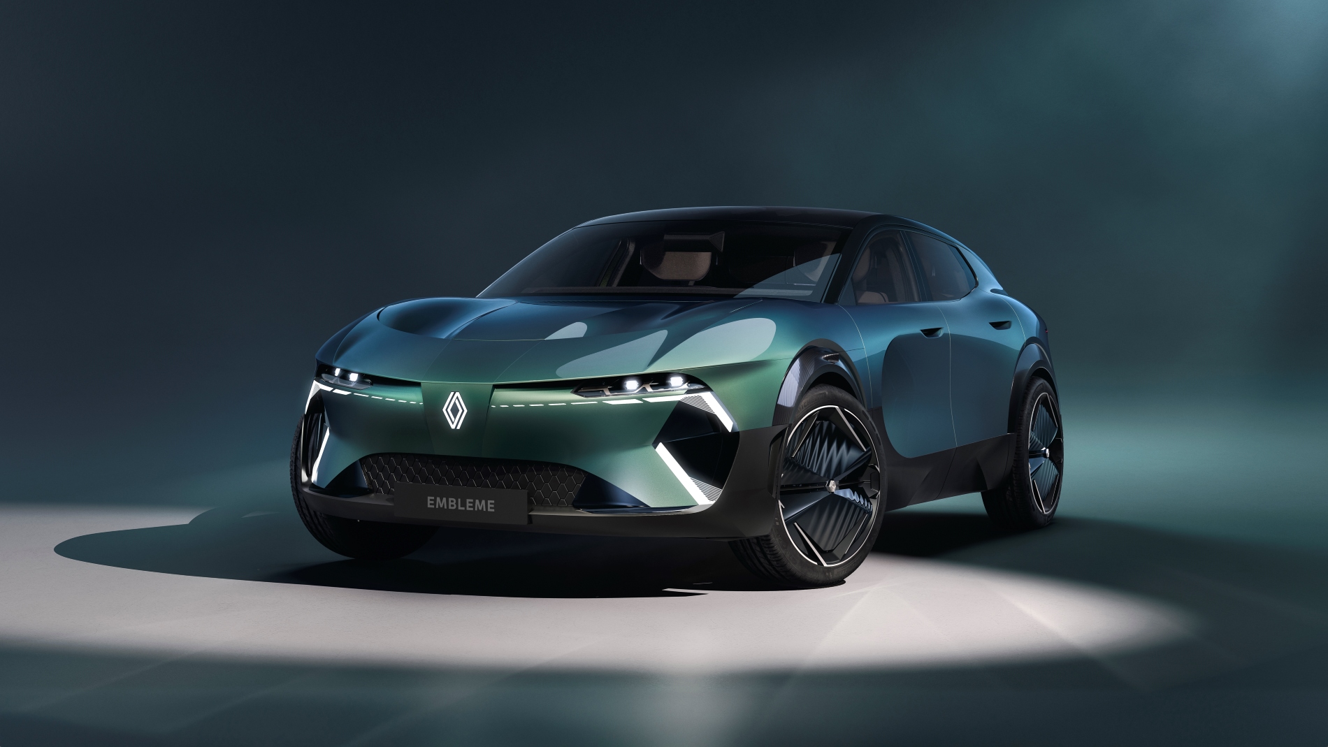 Réduction de 90 % des émissions équivalent CO2 : un défi devenu réalité avec Renault Embleme