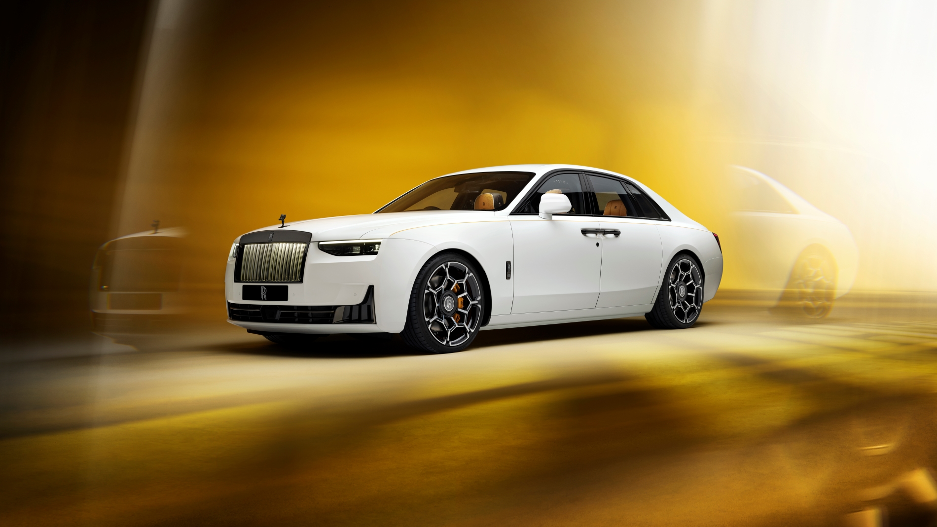Rolls-Royce présente la Black Badge Ghost Series II : une expression audacieuse de luxe et de puissance