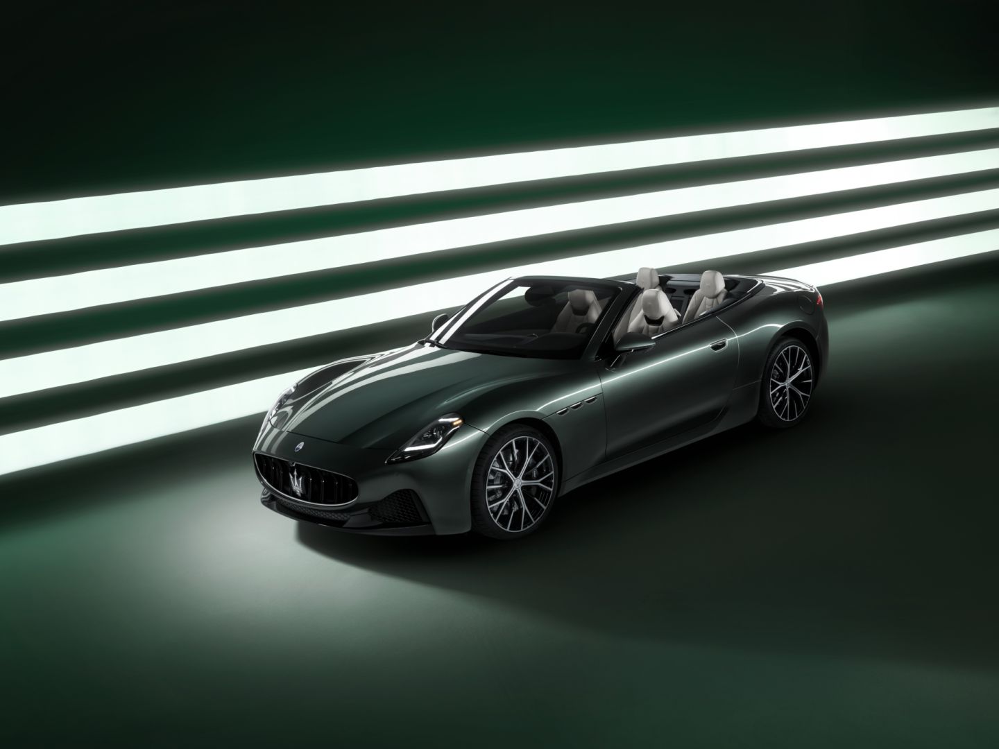 Maserati complète la gamme Grancabrio à Ice St. Moritz