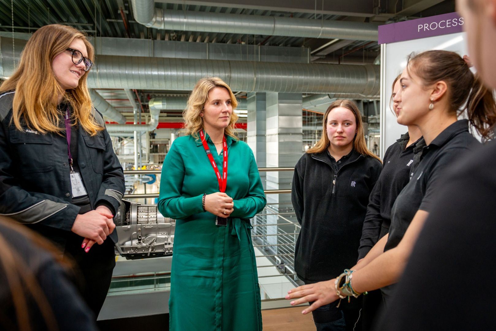 Rolls-Royce célèbre la Semaine nationale d'apprentissage avec un événement spécial pour les anciens élèves