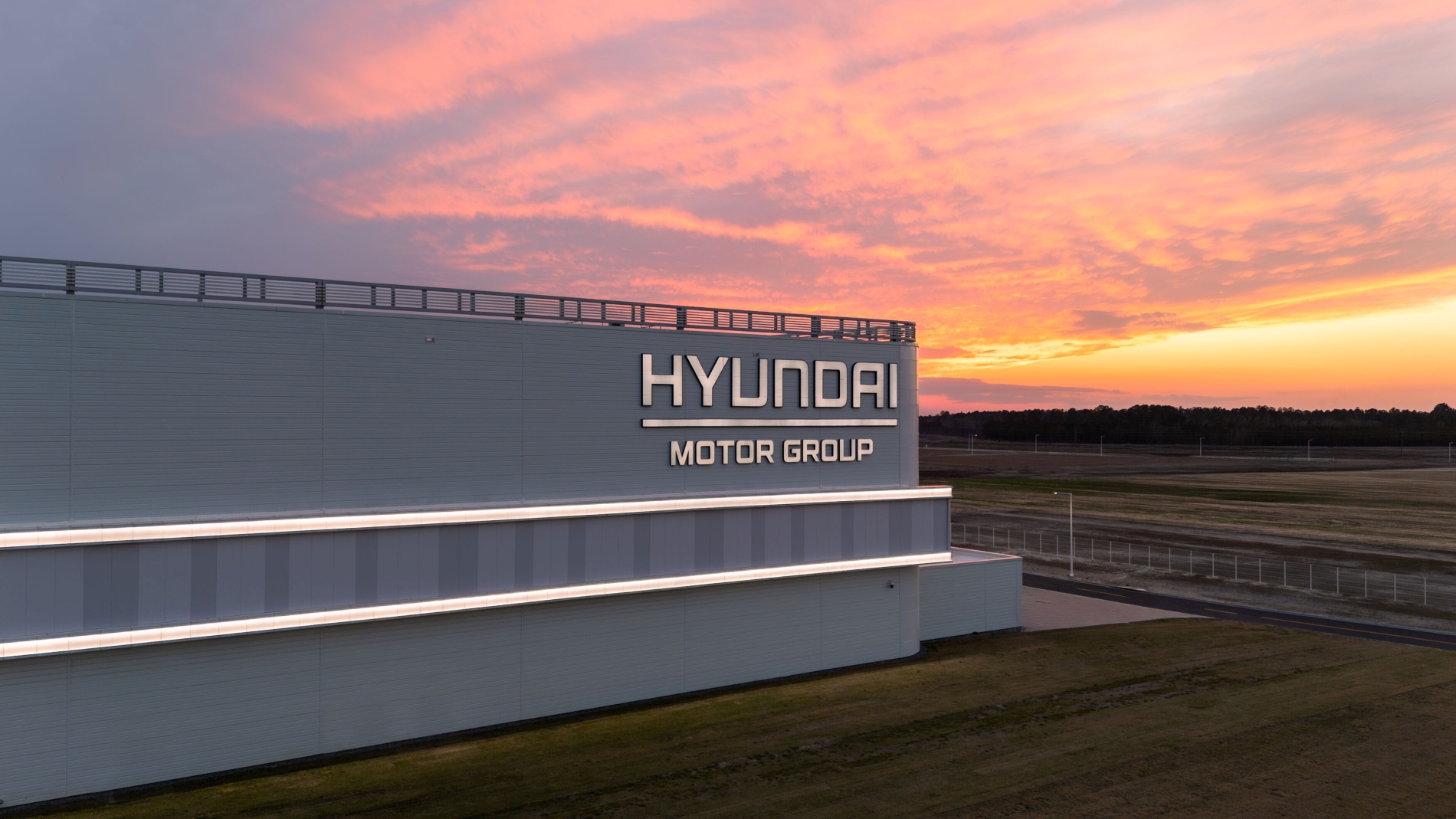 Inauguration de Hyundai Motor Group Metaplant America, favorisant la croissance économique américaine.