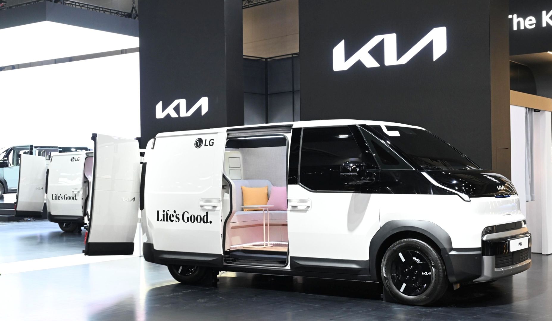 Kia et LG Electronics sont associés pour montrer les nouveaux concepts PBV pour le travail et les loisirs