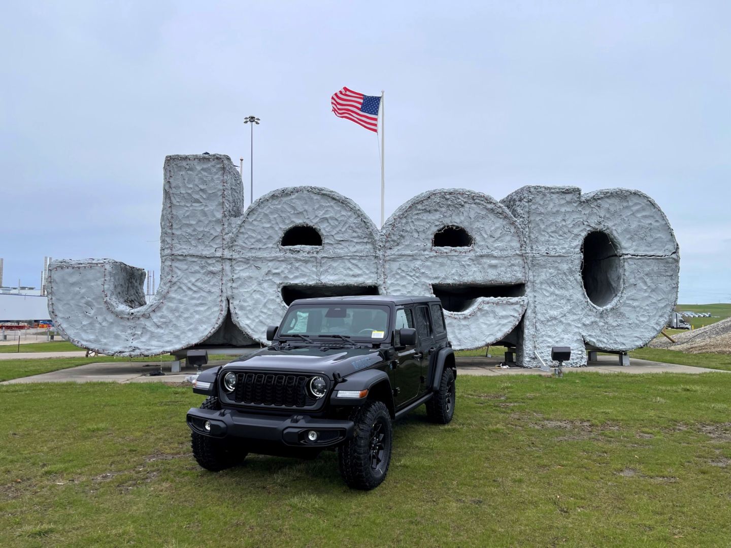 Quatrième des millions d'hybrides: Stellantis célèbre le Jeep® Wrangler 4xe numéro 250 000 de Toledo