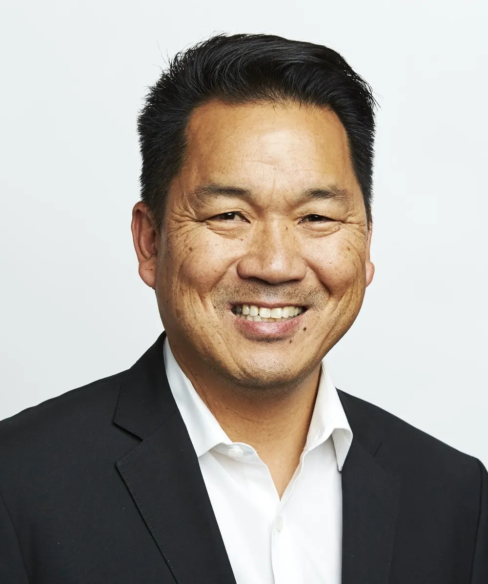 Une photo de Mark, Kato, nouveau vice-président du développement du réseau de concessionnaires de Hyundai Motor North America.