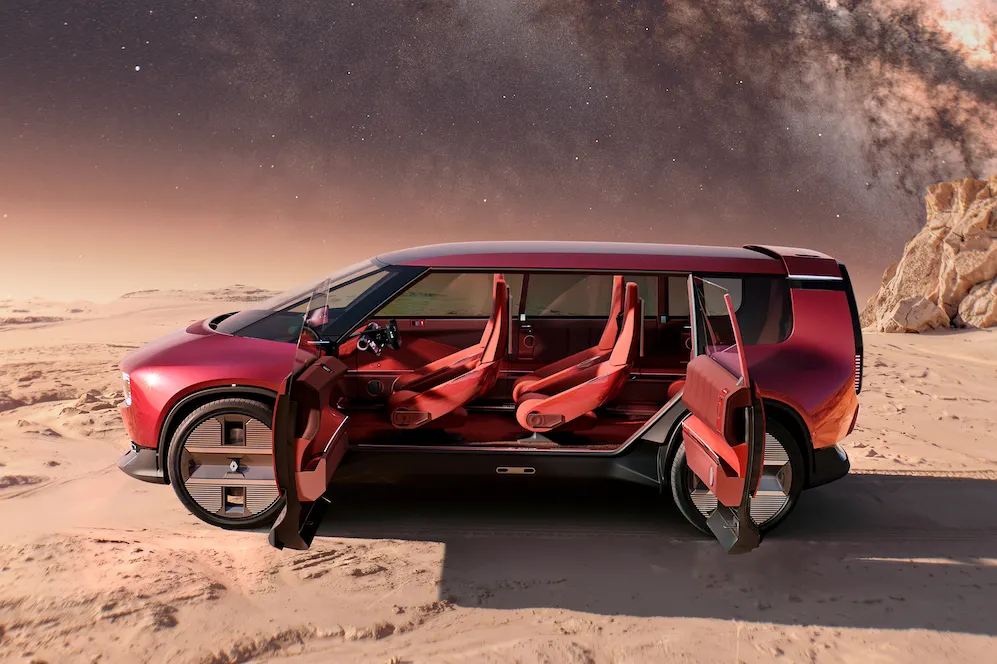 Le Renault E-Space Concept en rouge présenté dans un environnement simulé sur Mars.
